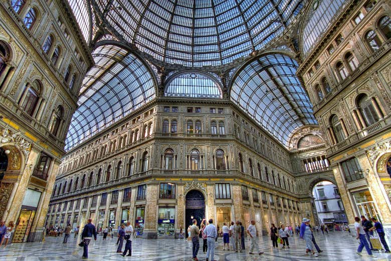 Interior de la Galería Umberto I